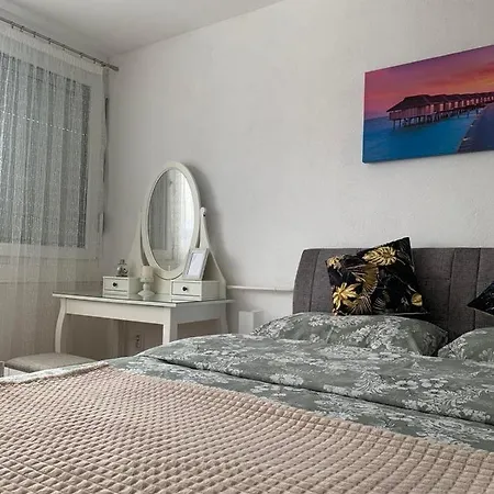 Apartment Nova Varos *